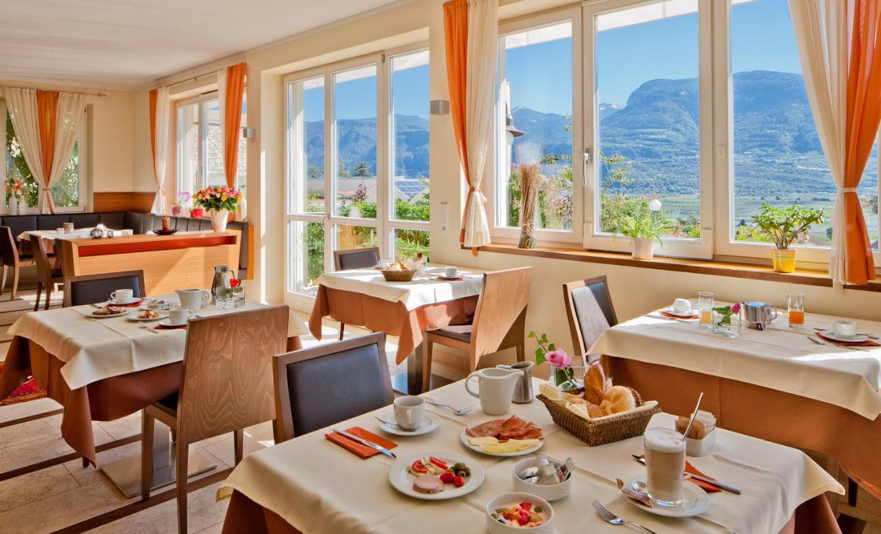 Ansitz Am Eck By Hotel Pernhof Termeno Kültér fotó