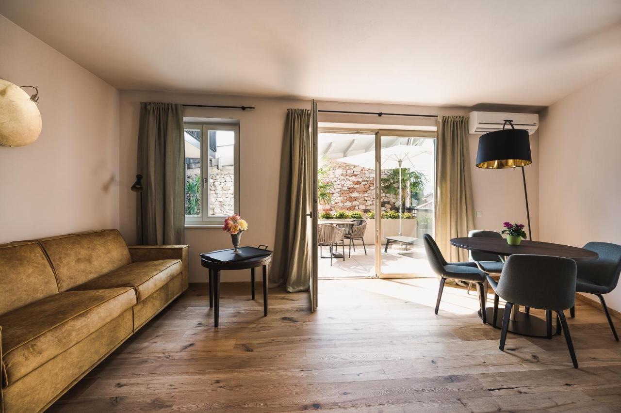 Ansitz Am Eck By Hotel Pernhof Termeno Kültér fotó