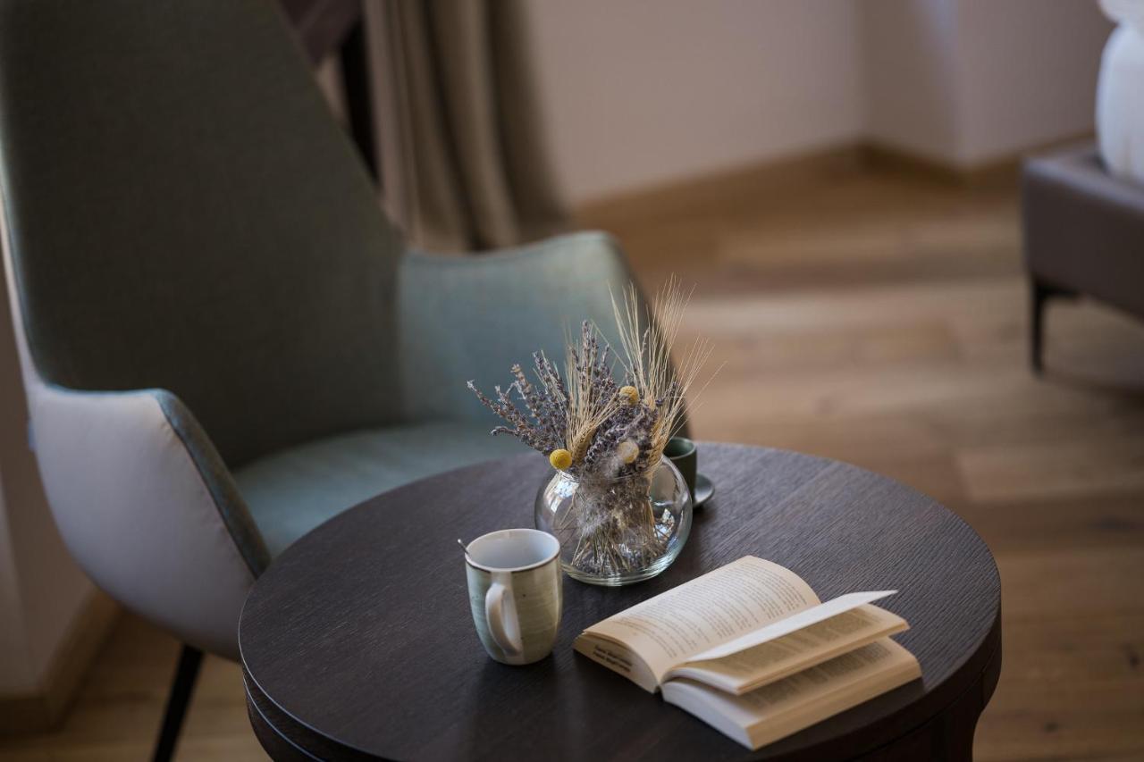 Ansitz Am Eck By Hotel Pernhof Termeno Kültér fotó